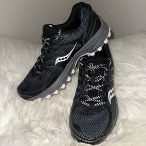 Saucony Women's Black and Gray Running Sneakers